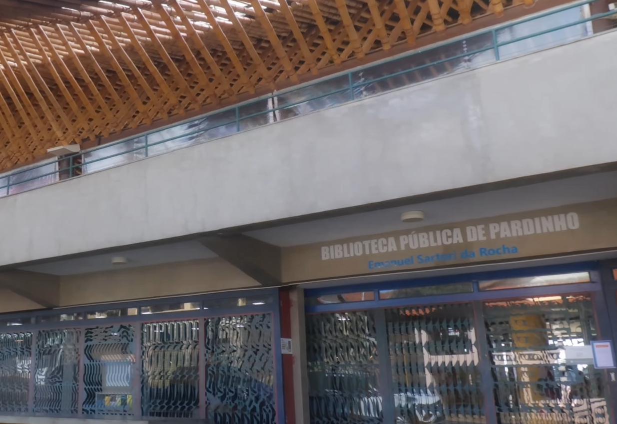 Documentário Biblioteca
